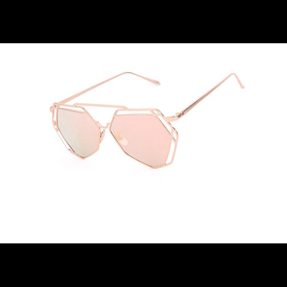 Cat eye sunglasses